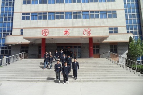 初中起點(diǎn)學(xué)習(xí)電子商務(wù)專業(yè)課程難不難？
