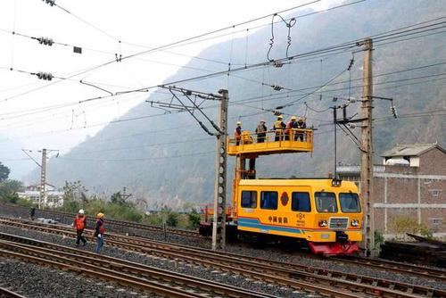 石家莊東華鐵路學(xué)校電氣化鐵道供電專(zhuān)業(yè) 就業(yè)前景+報(bào)考指南